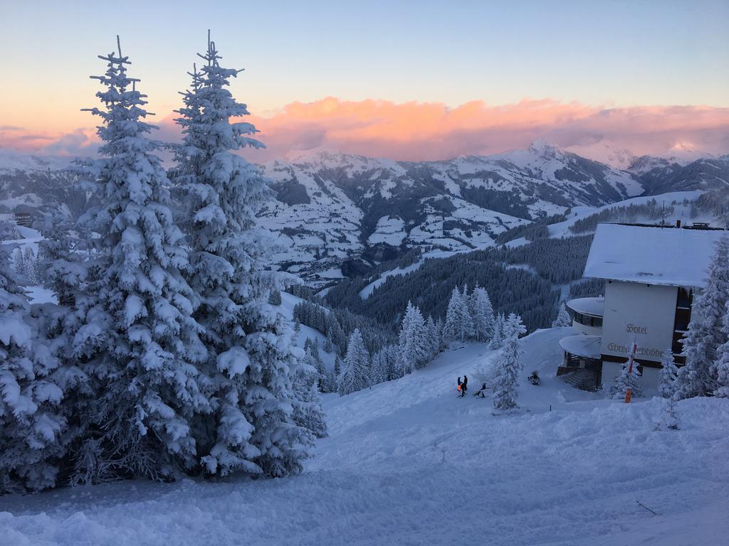 Ehrenbachhohe On Top Of The Mountain Kitzbuhel Bagian luar foto